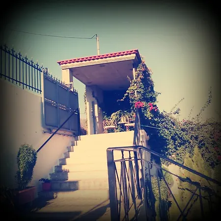 Apartmán Eleftheria's *